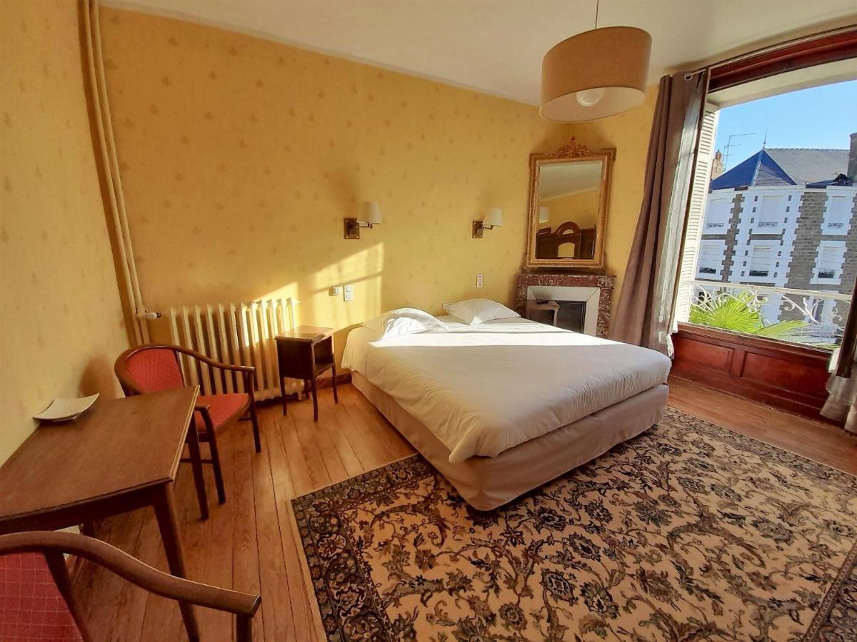 Hotel Altair Dinard Esterno foto